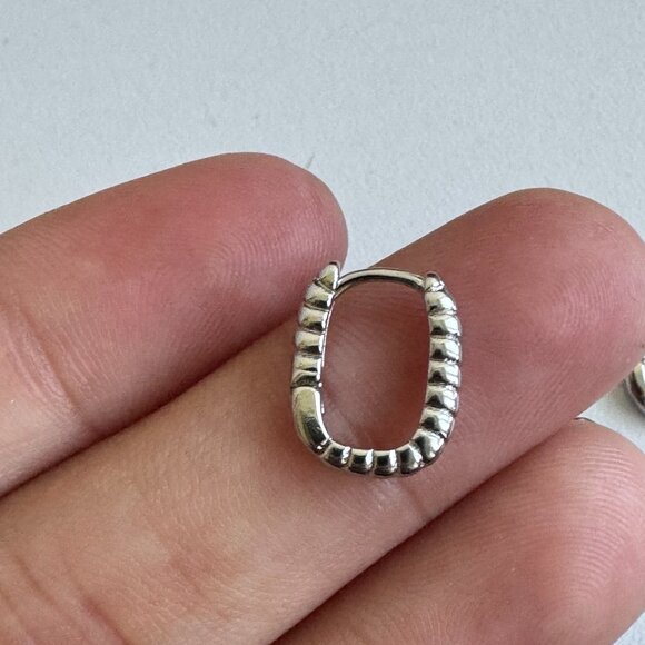 Sterling Silver 925 Textured Rectangle Huggie Hoop Earrings - Picture 6 of 6